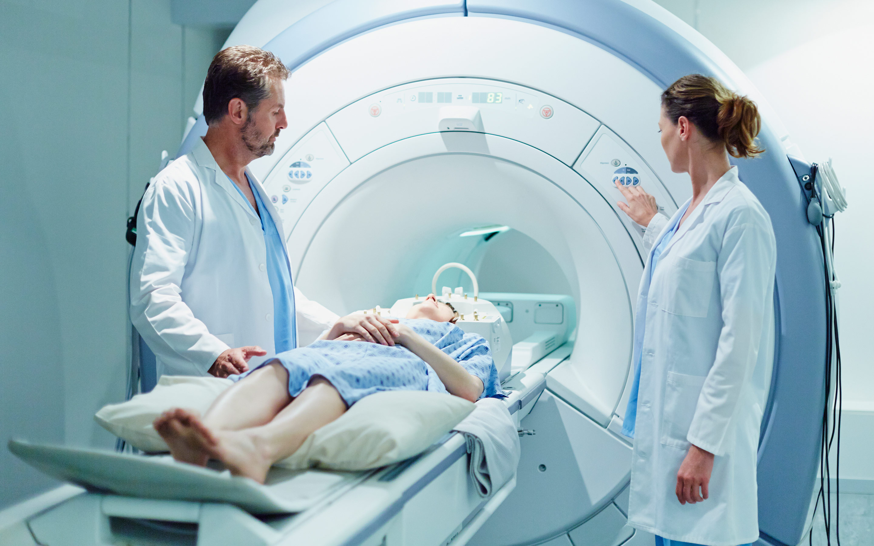 Capgemini_Intelligent-Customer_Intelligent-customer-operations_Intelligent Customer Ops for Healthcare Life Sciences and Med-Tech