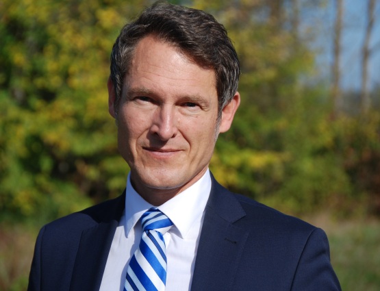 Dr. Oliver Müller