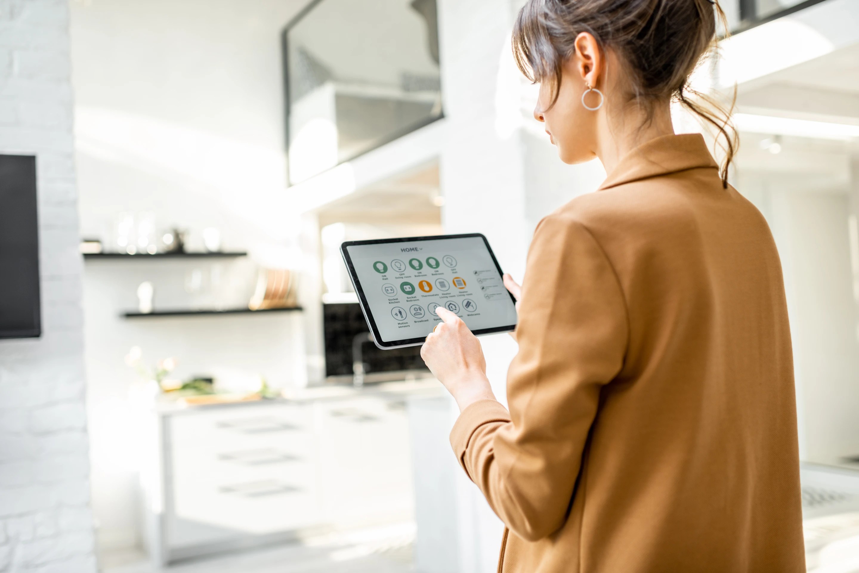 controlling-smart-home-with-a-digital-tablet-2021-08-31-08-42-16-utc