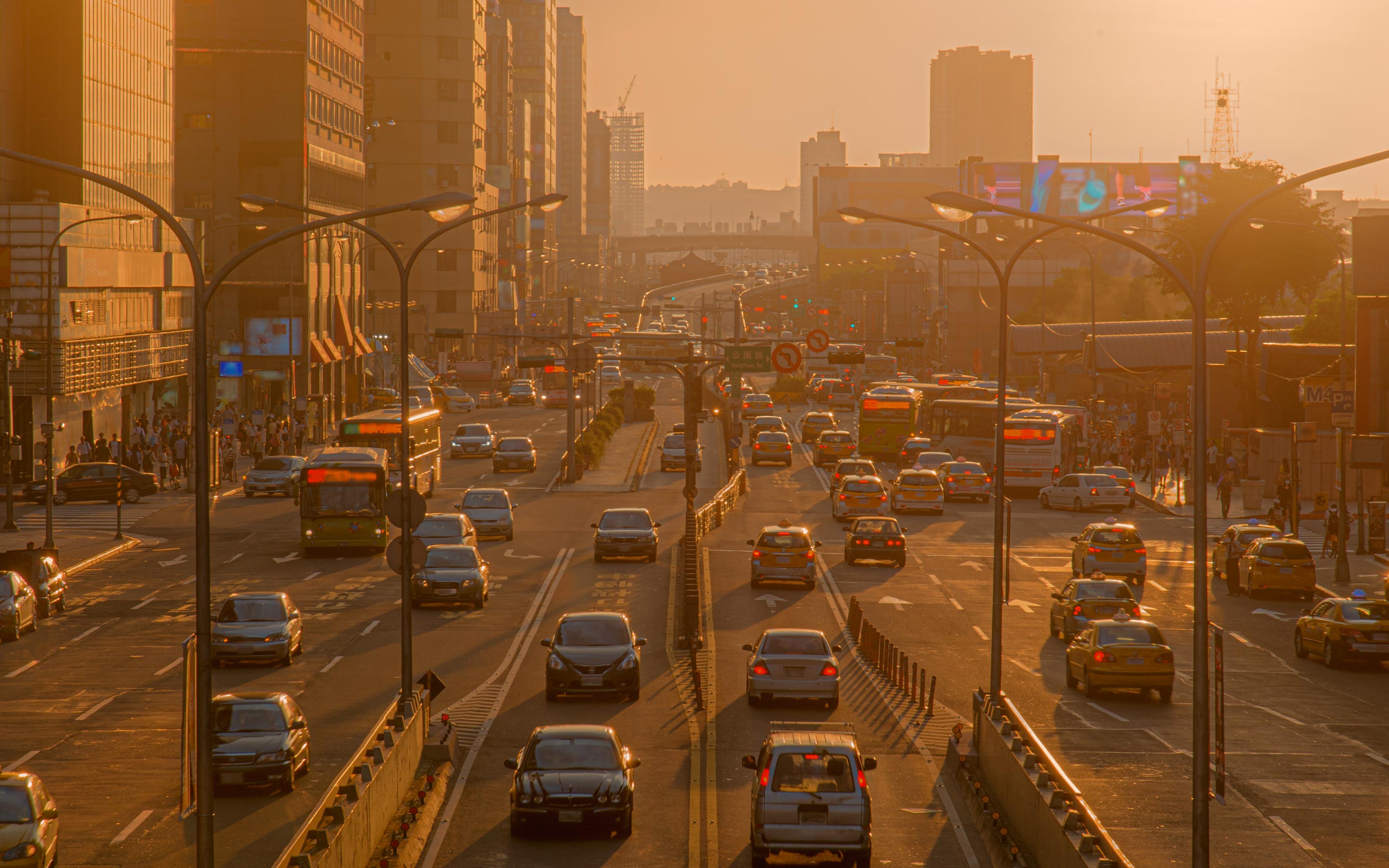 Capgemini_research-and-insights_THE-CHALLENGE-OF-CO2-OPTIMIZATION-FOR-AUTOMOTIVE-OEMS-IN-THE-EU