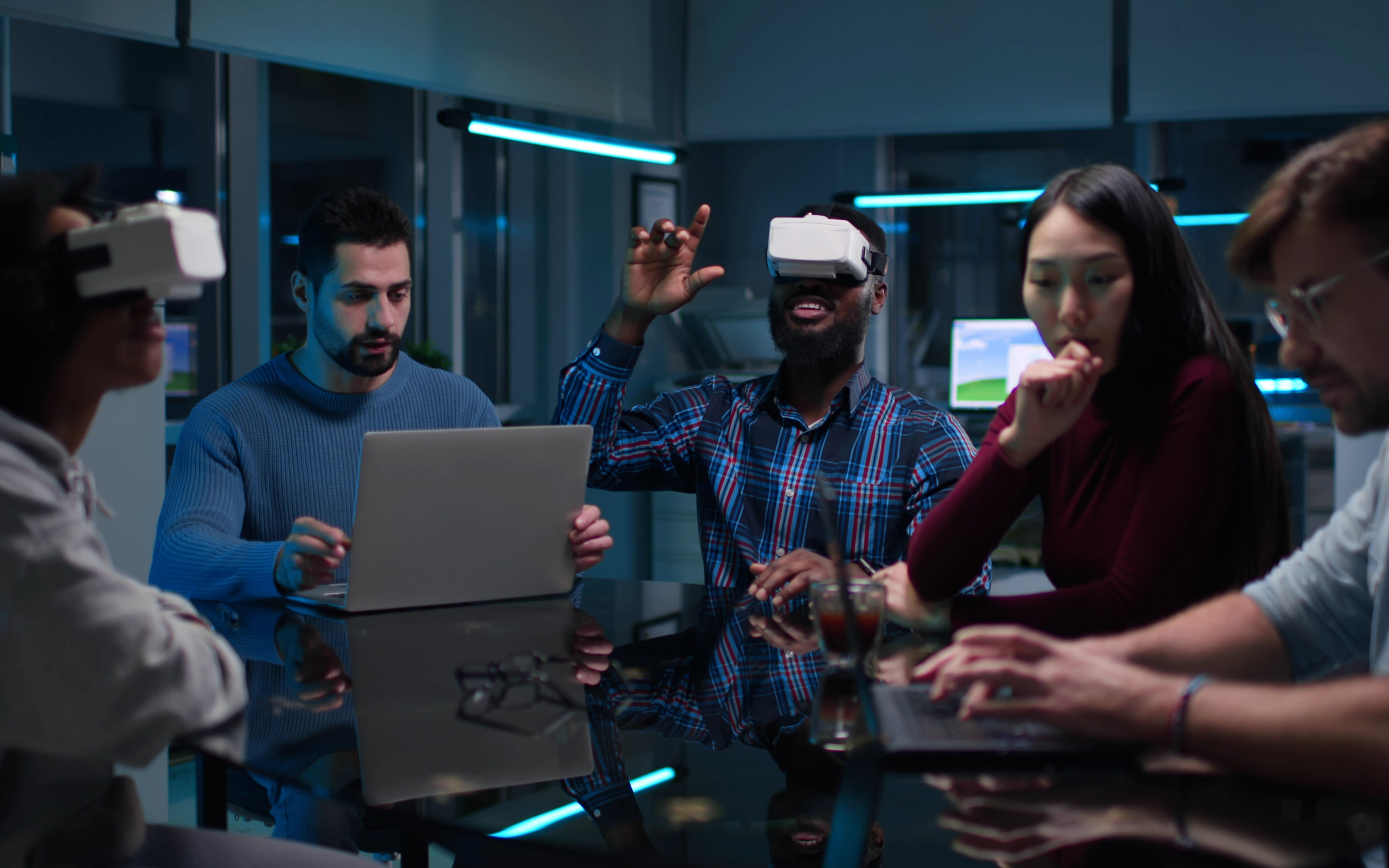 Immersive sub offer – Immersive workforce 2880X1800