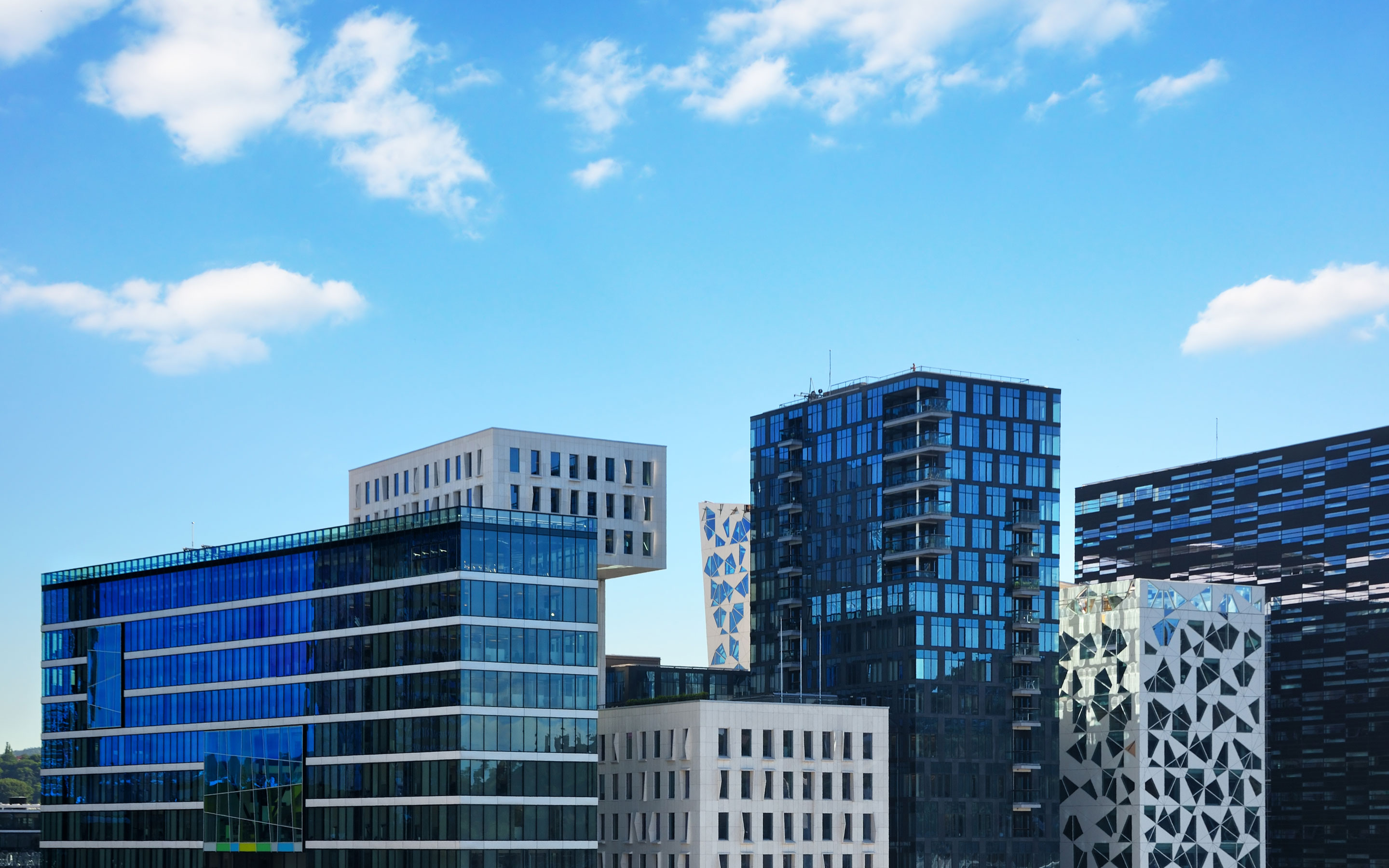 Capgemini_Cloud-with_AWS