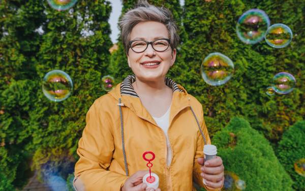Web banner for Building trust with the ageing population - Insurers need tailored product development capabilities and advanced technology infrastructure to drive customer engagement and cater to the evolving needs of their aging policyholders.